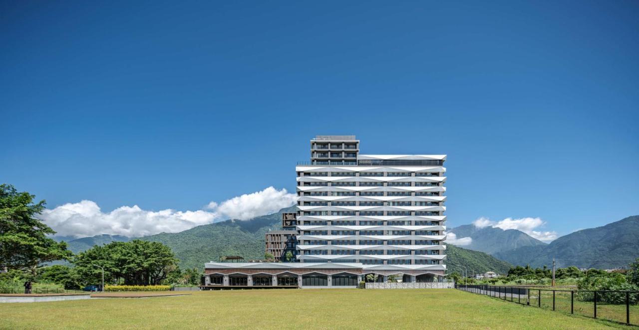 Lakeshore Hotel Hualien Taroko Shunan Exterior photo Hwa Ya Hotel