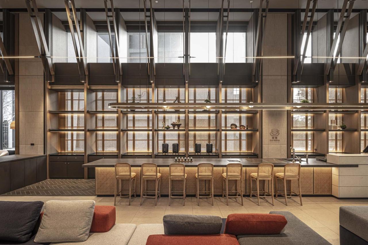 Lakeshore Hotel Hualien Taroko Shunan Exterior photo The R&D bar at the Starbucks Reserve Roastery in Seattle