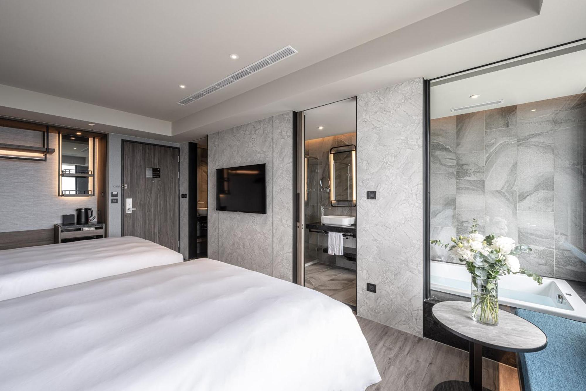 Lakeshore Hotel Hualien Taroko Shunan Room photo Deluxe Room